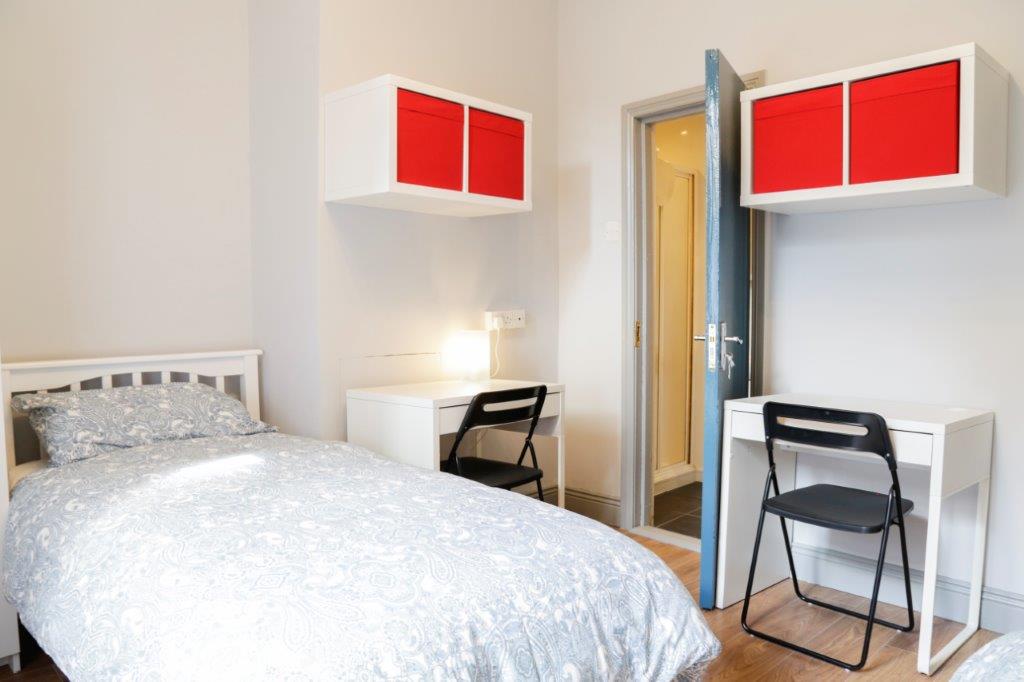 One bed for rent (2A) in Dublin, twin bedroom ensuite