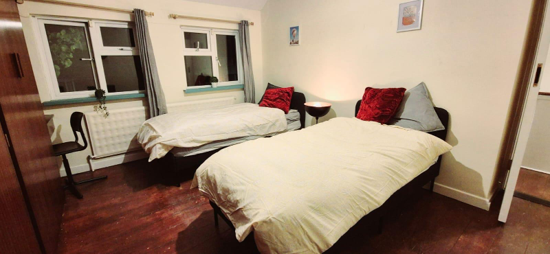 Twin Room in Shanard, Dublin 9 - B