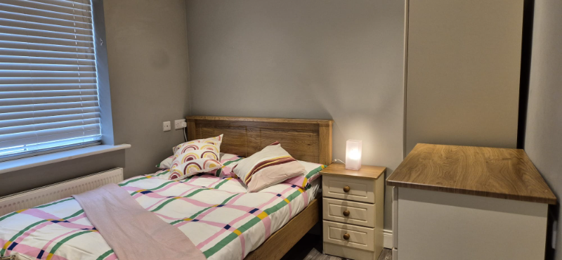 Contemporary Double Room R4 | Cozy 4-Bedroom House in Glasnevin, Dublin