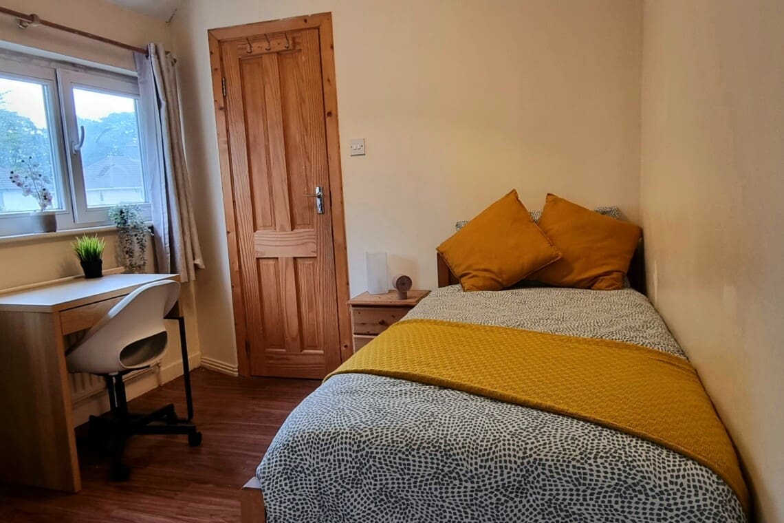 Single Room R4 | Dublin Ensuite Retreat